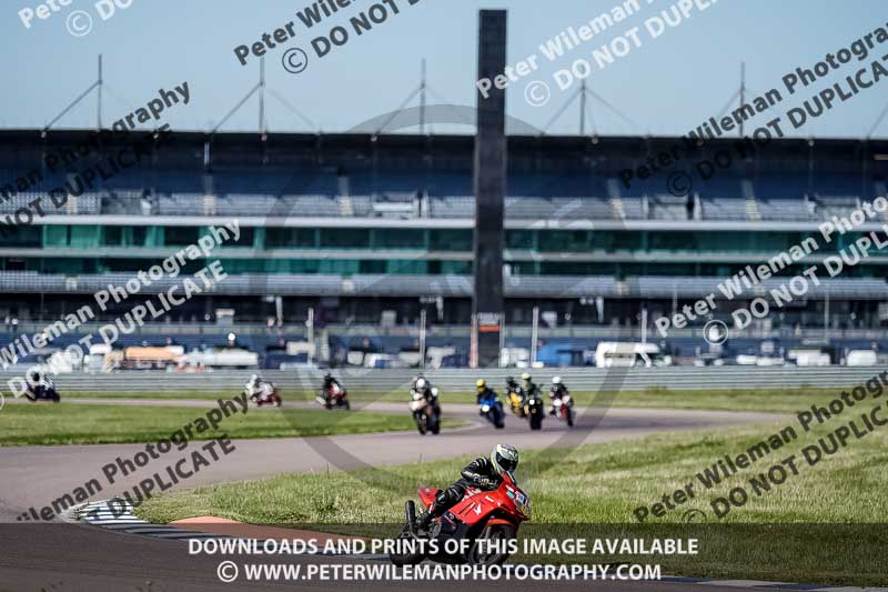 Rockingham no limits trackday;enduro digital images;event digital images;eventdigitalimages;no limits trackdays;peter wileman photography;racing digital images;rockingham raceway northamptonshire;rockingham trackday photographs;trackday digital images;trackday photos